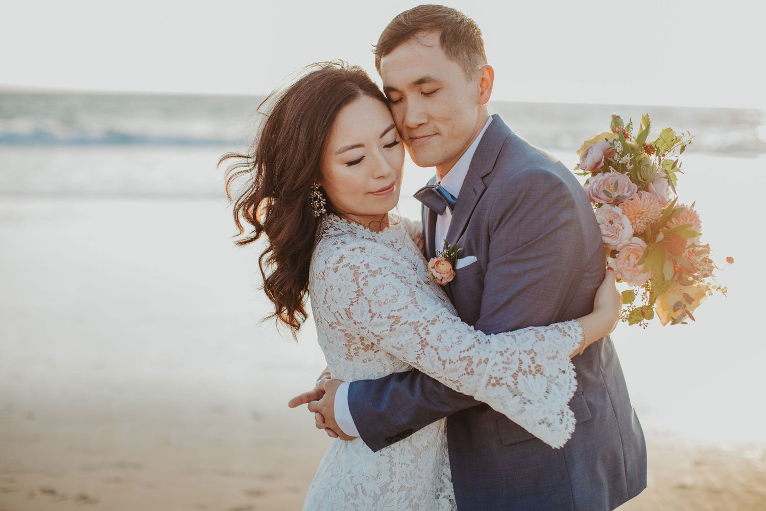 bride & groom sunset at verandas manhattan beach