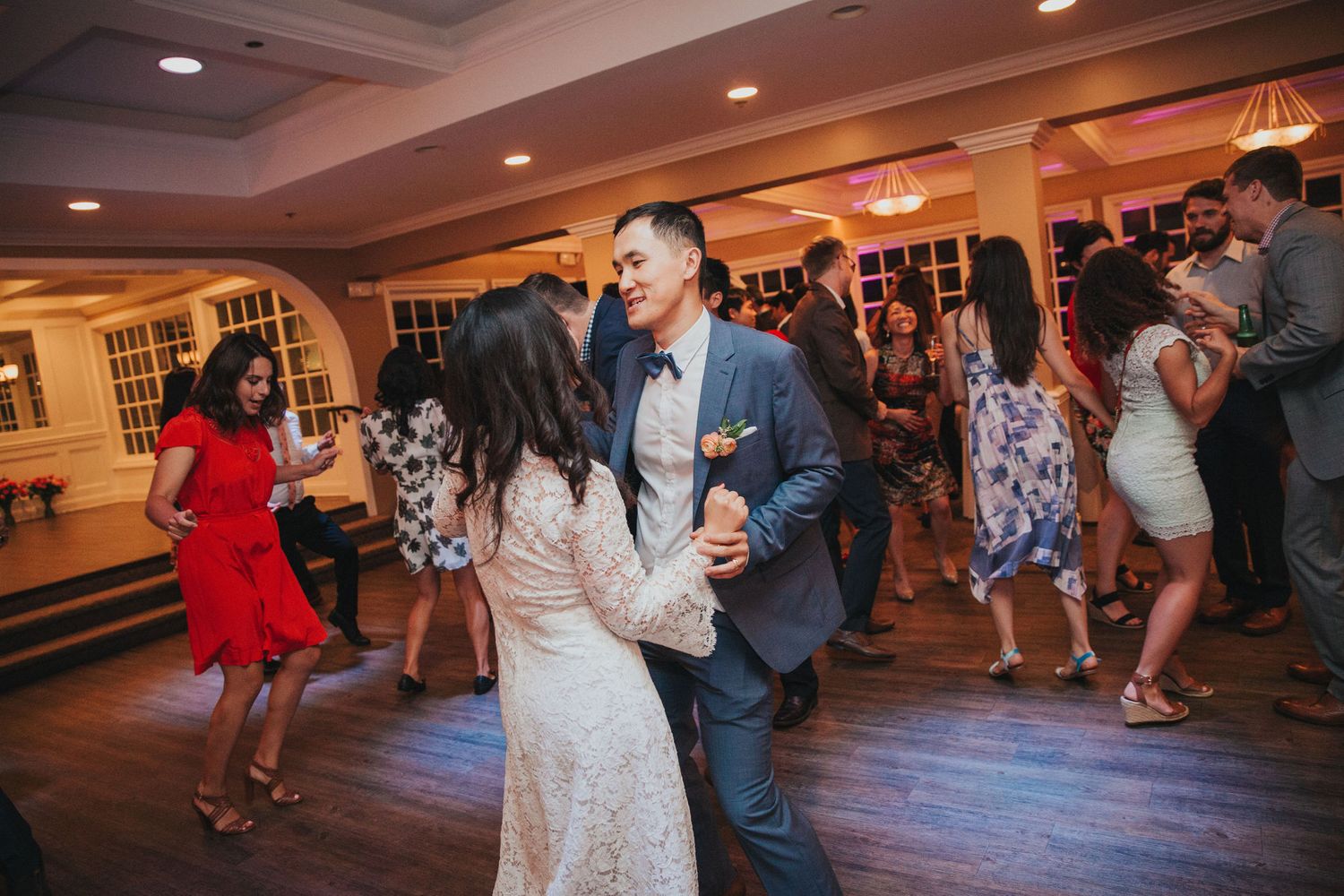 bride & groom on dance floor at verandas manhattan beach