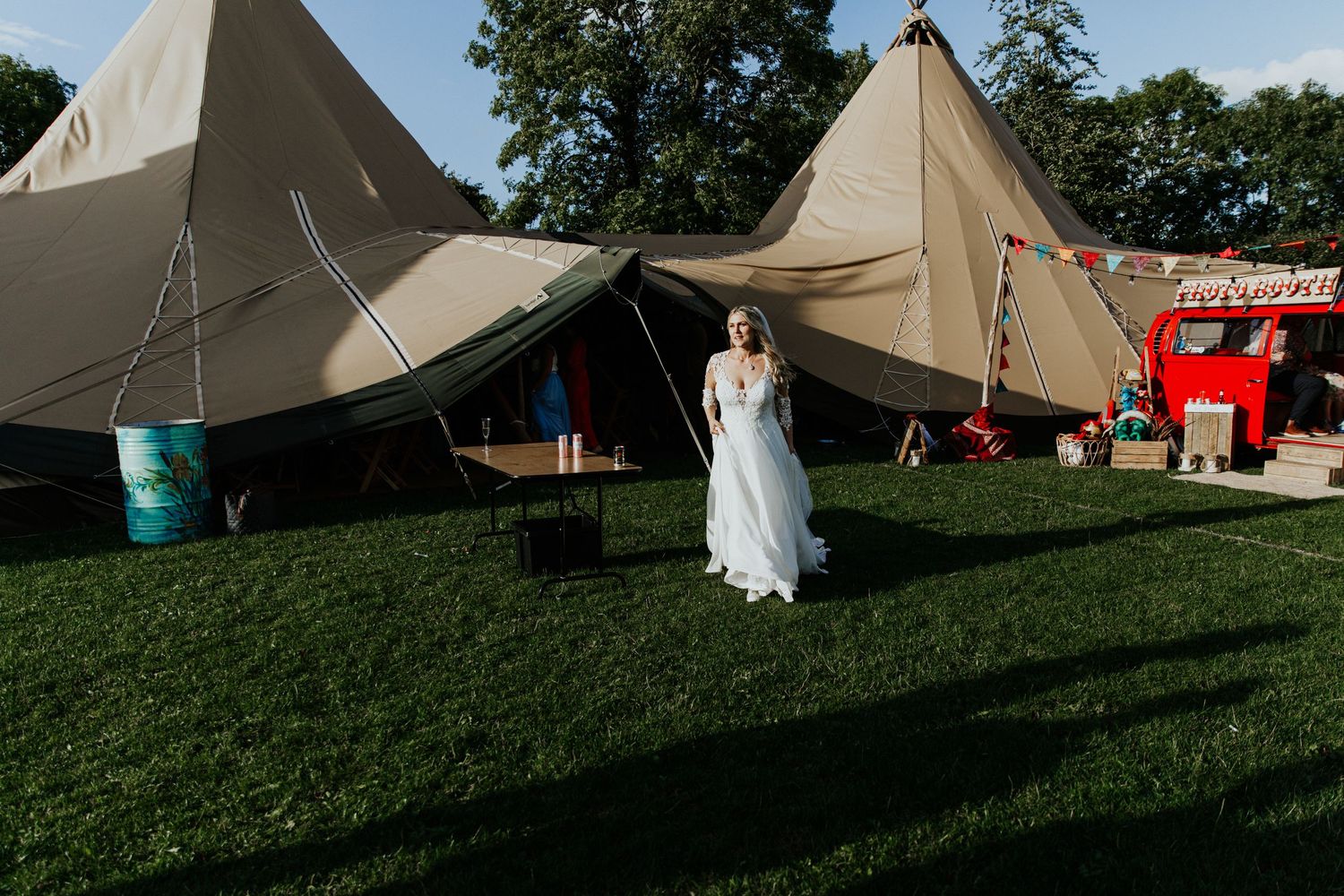 Tipi wedding in Somerset , Tithe Barn wedding in Pilton, wedding photographer in somerset