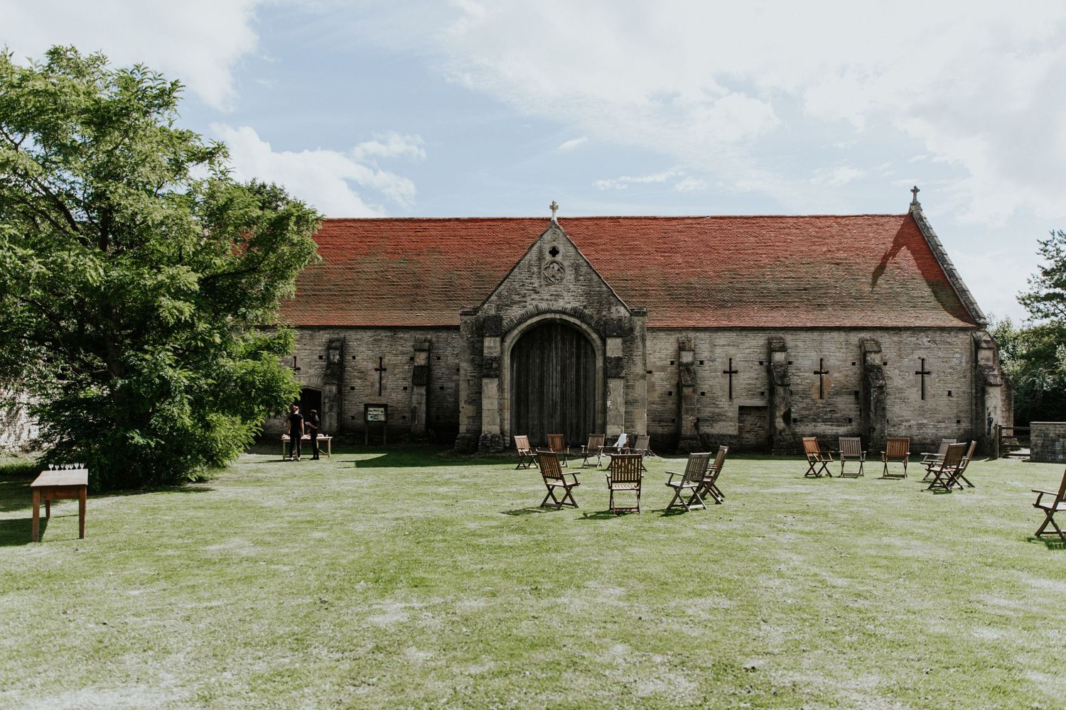 Tipi wedding in Somerset , Tithe Barn wedding in Pilton, wedding photographer in somerset
