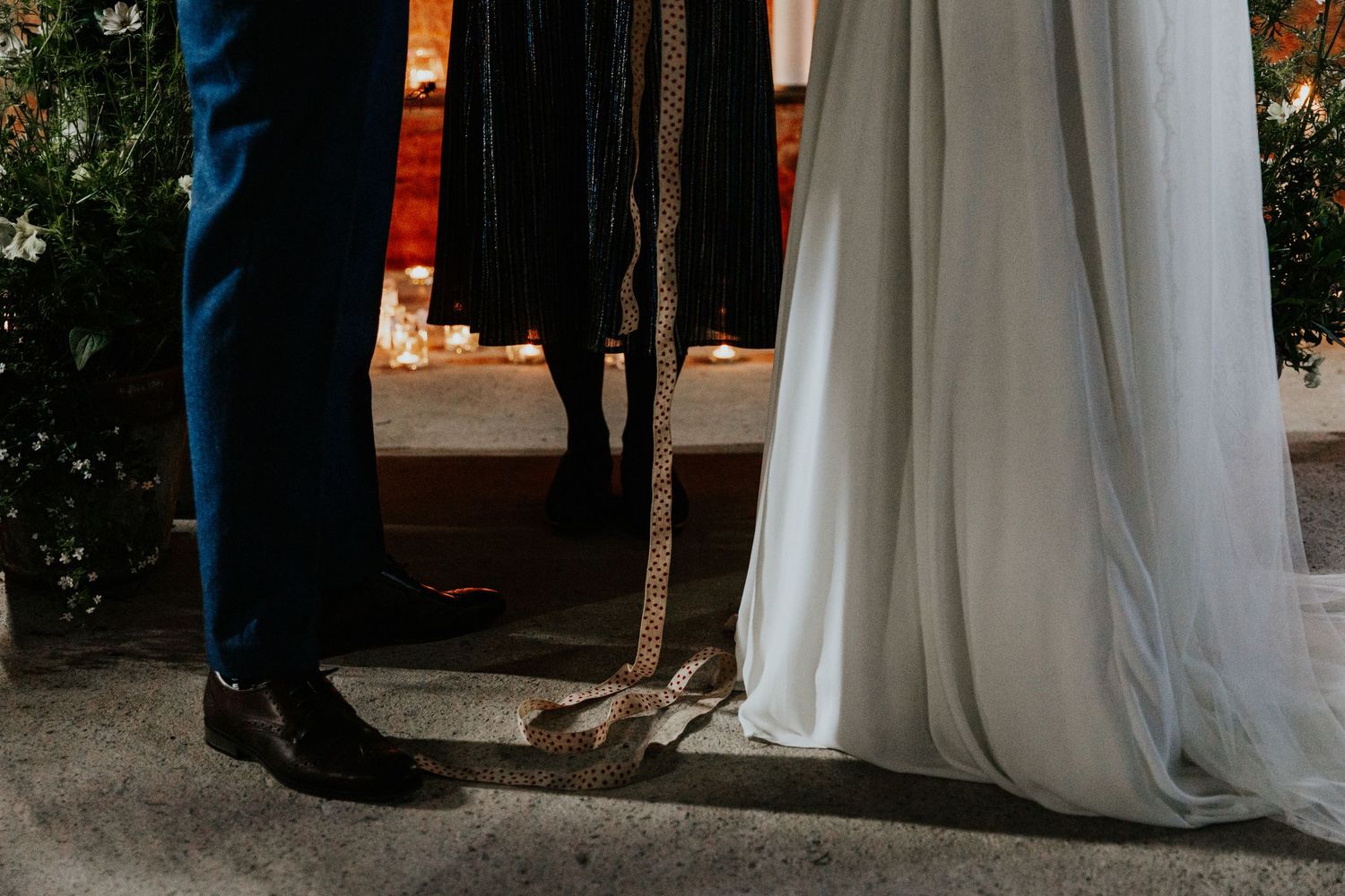 Tipi wedding in Somerset , Tithe Barn wedding in Pilton, wedding photographer in somerset