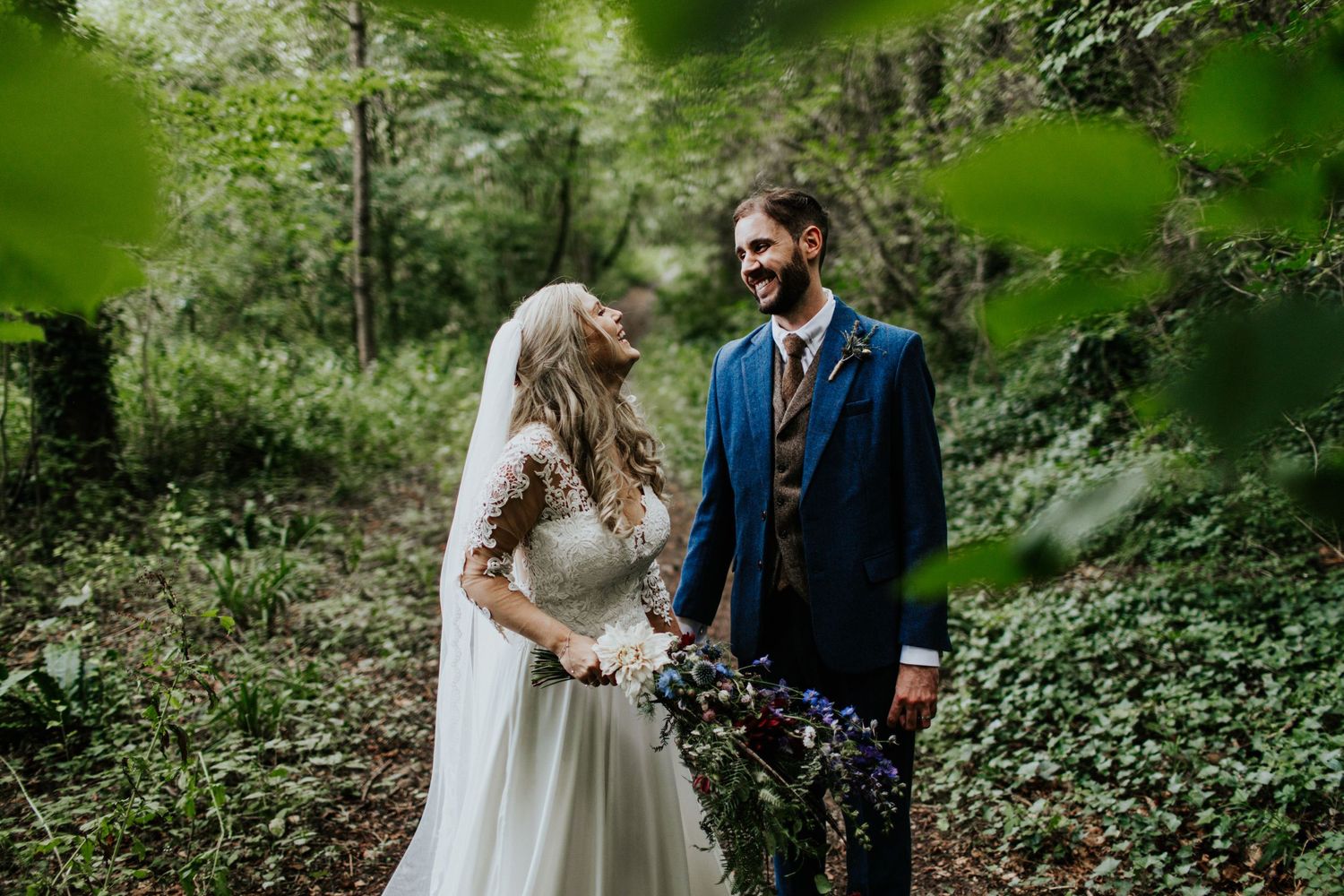 Tipi wedding in Somerset , Tithe Barn wedding in Pilton, wedding photographer in somerset