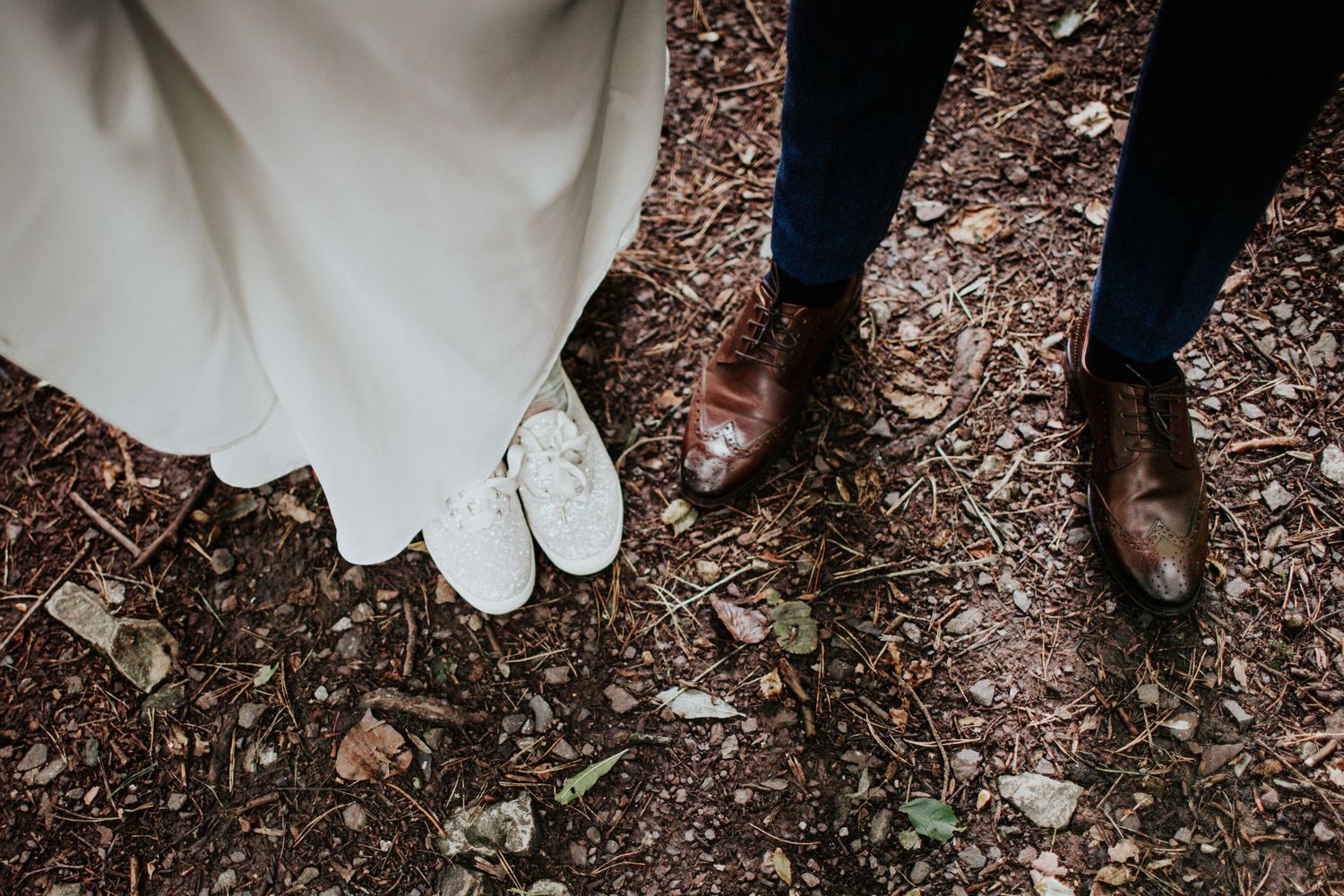 Tipi wedding in Somerset , Tithe Barn wedding in Pilton, wedding photographer in somerset