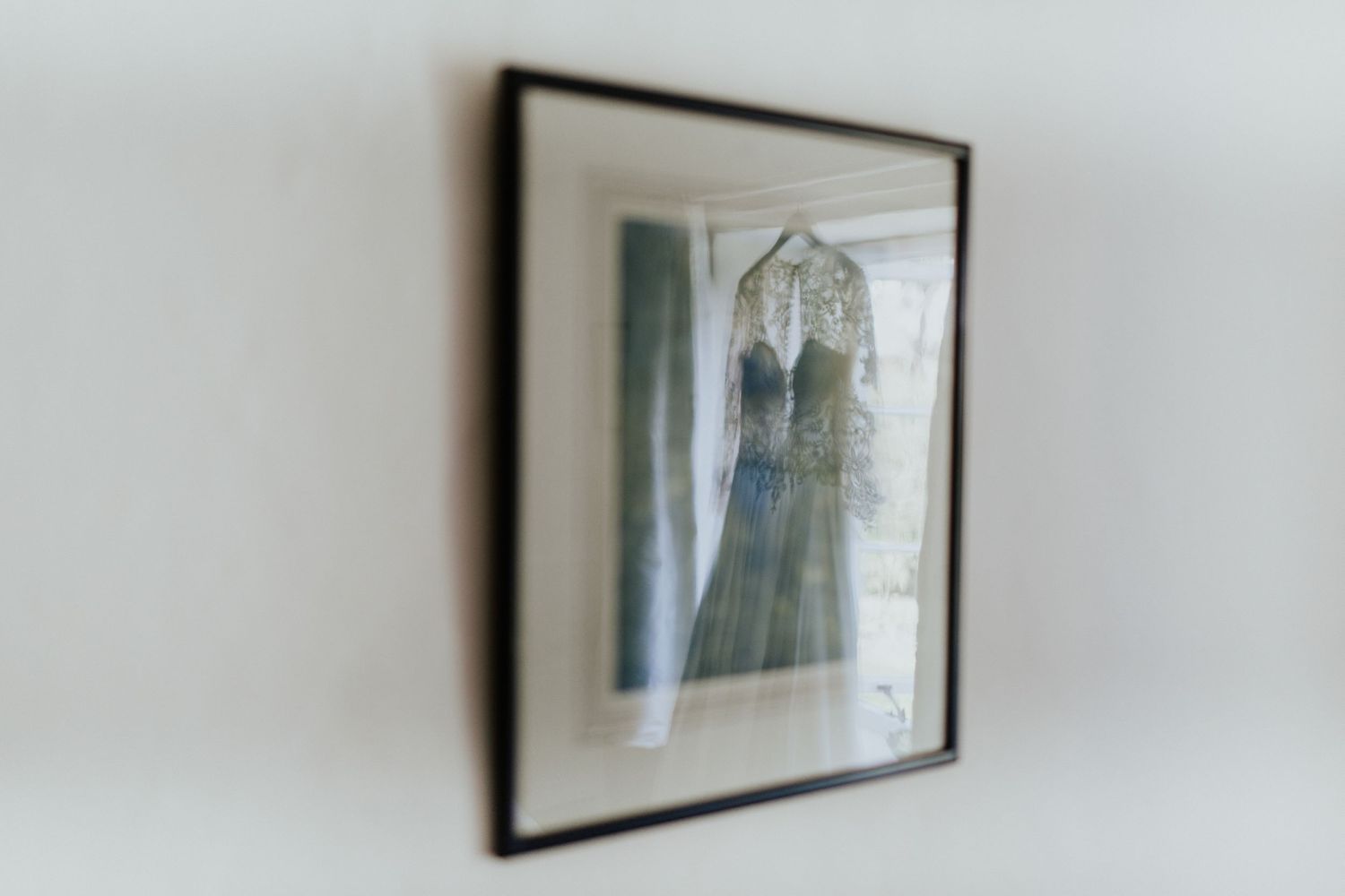 Tipi wedding in Somerset , Tithe Barn wedding in Pilton, wedding photographer in somerset