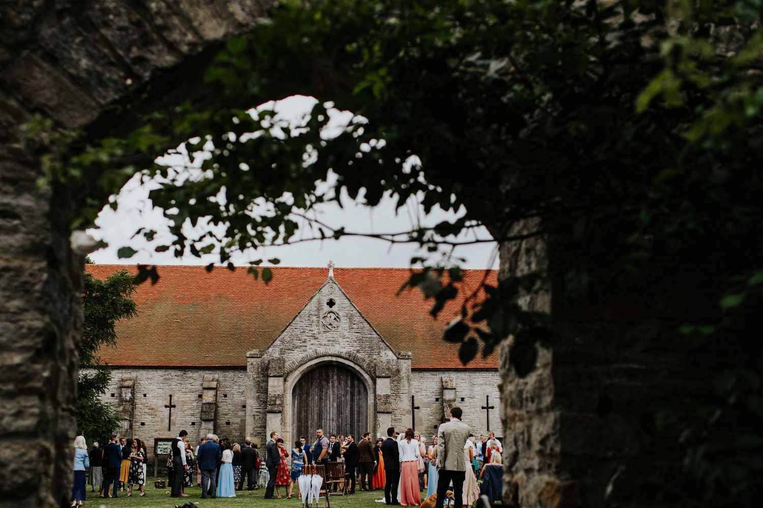Tipi wedding in Somerset , Tithe Barn wedding in Pilton, wedding photographer in somerset