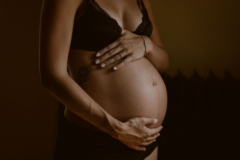pregnant belly photos