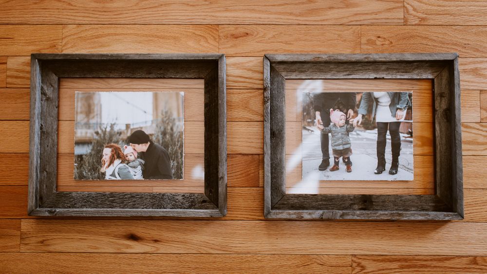 how to frame pictures on wall