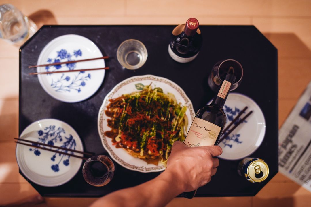 Okonomiyaki, Japanese hospitality cuisine and wine