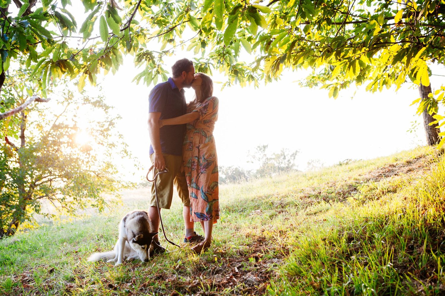 engagement session at sunset in Tuscany by destination wedding photographer Elizabeth Armitage