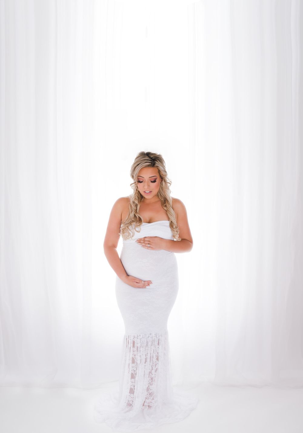 Glam white studio maternity photo-shoot in kelowna BC