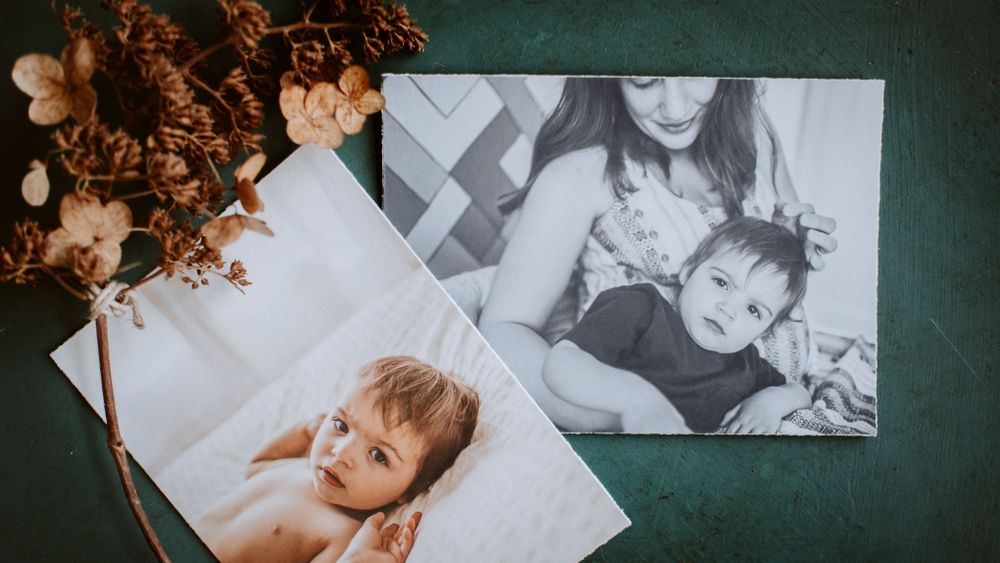 display photos on wall