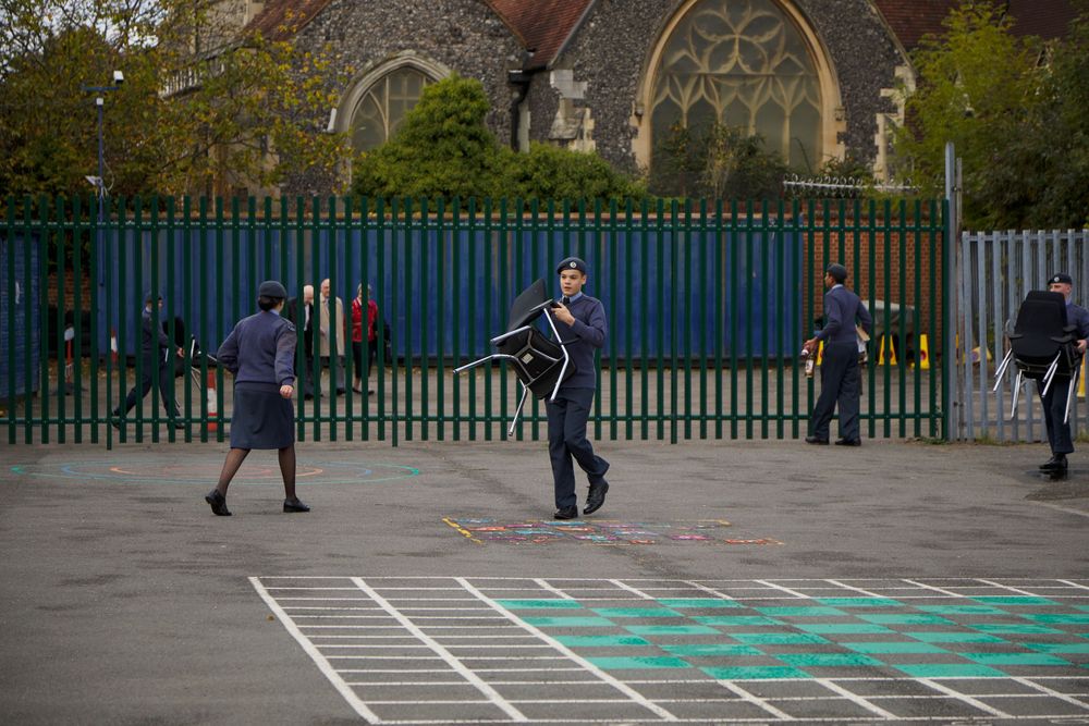 350 (Carshalton & Wallington) Squadron cadets arranging seating for guests