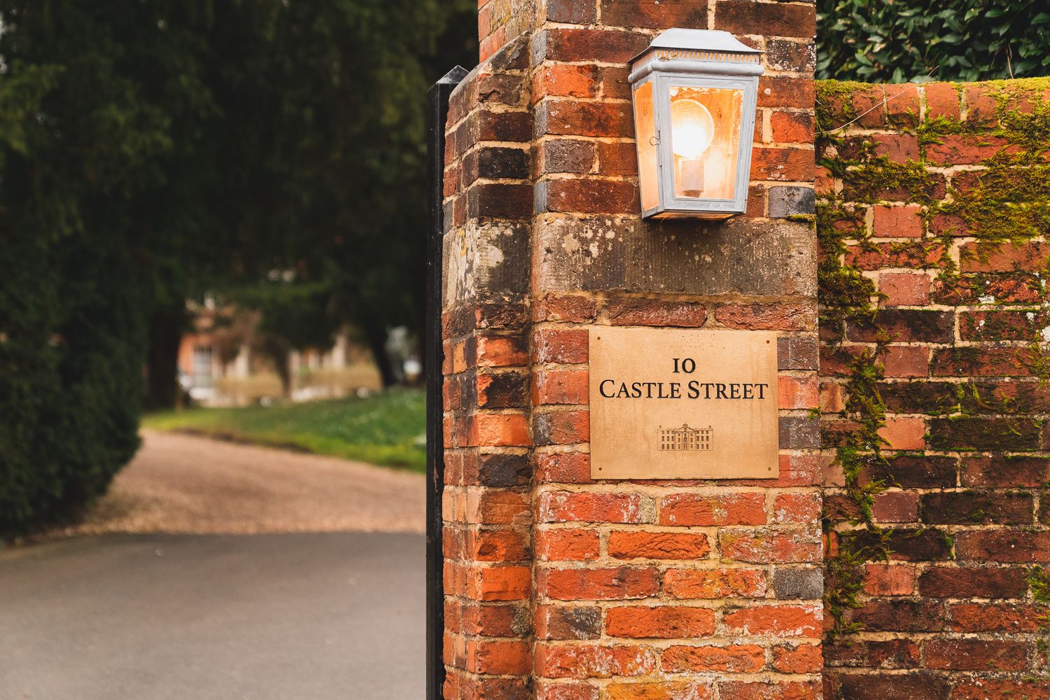 Entrance to 10 Castle Street, Dorset country house wedding venue.