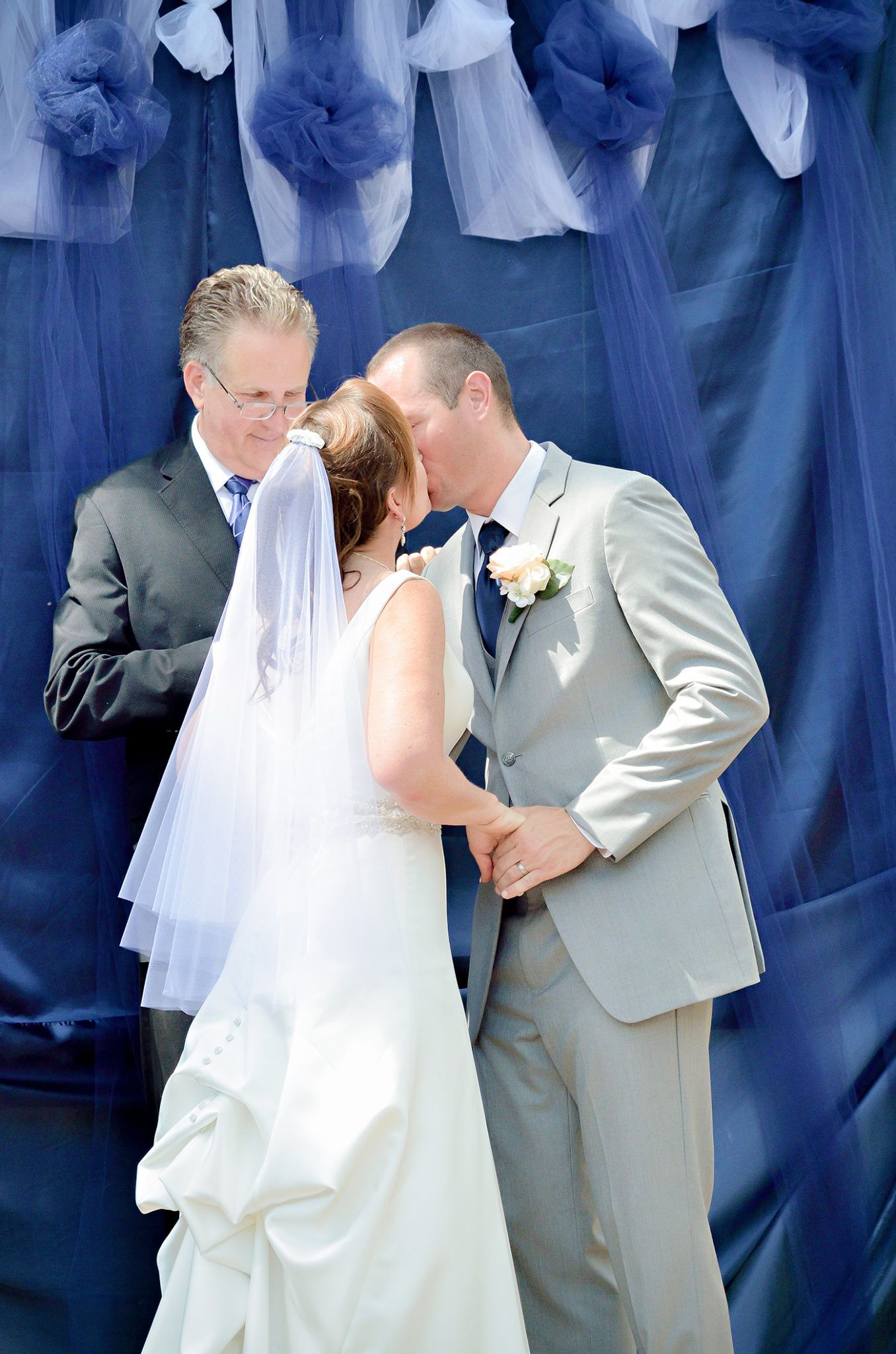 bass lake California destination wedding ceremony