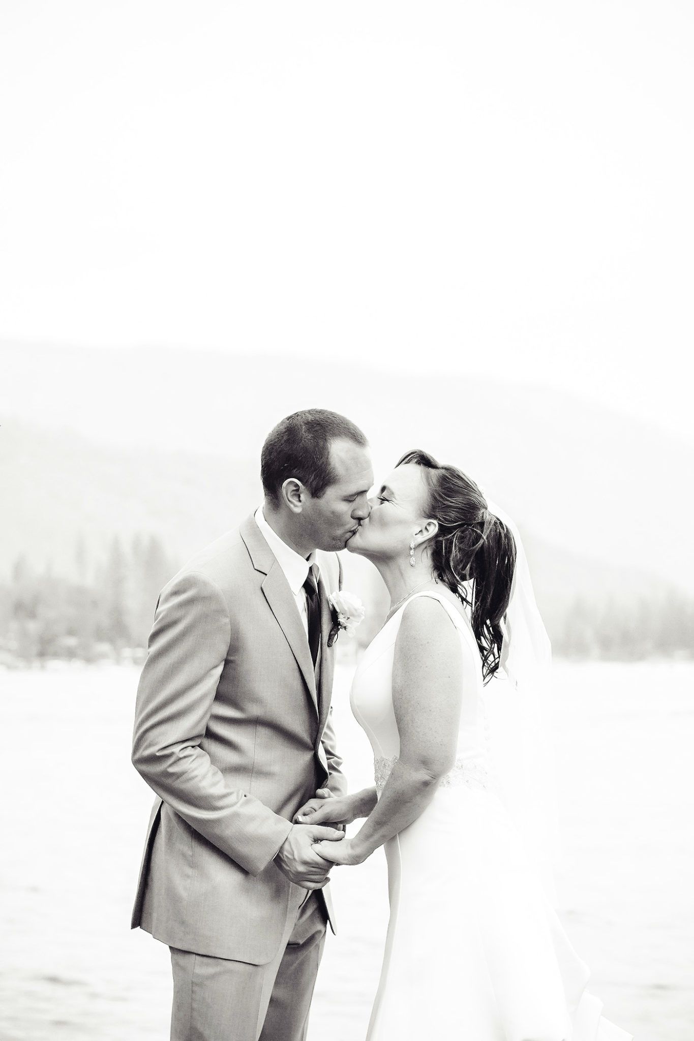 bass lake California destination wedding