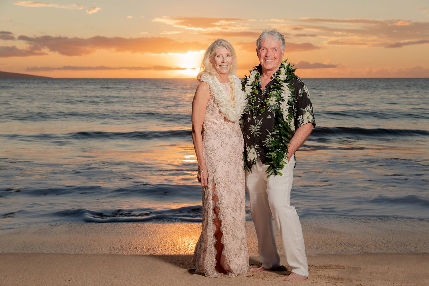 Maui sunset wedding on beach