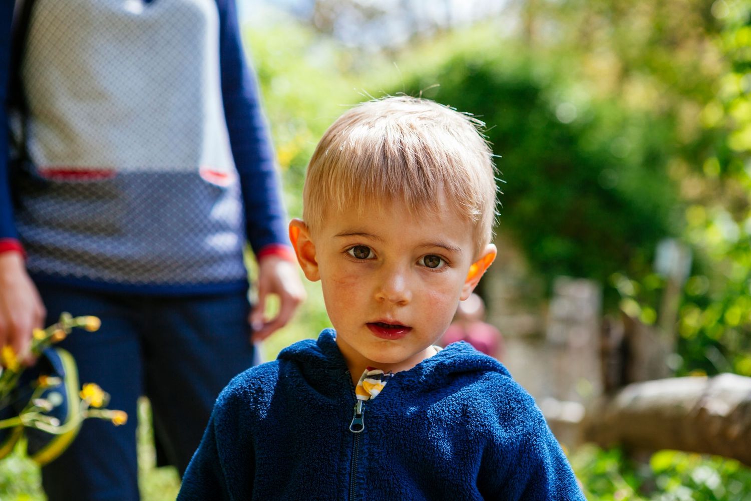 family portrait in Apuan Alps Tuscany by Tuscany wedding and family photographer Elizabeth Armitage