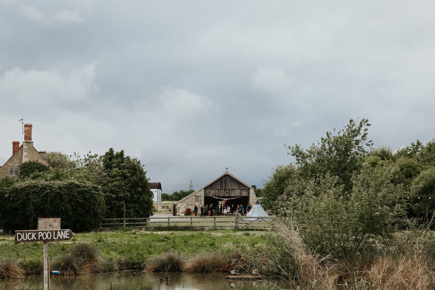 court farm wedding