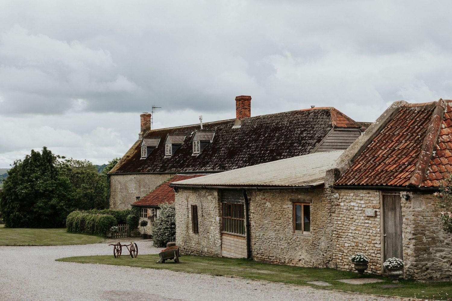 court farm wedding photography