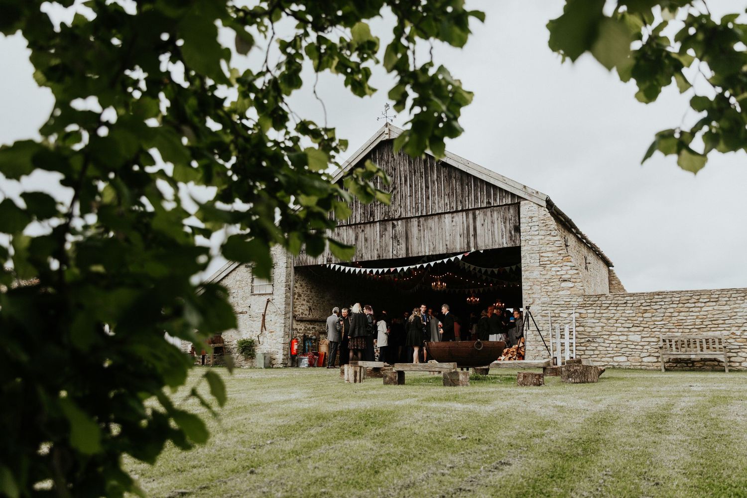 court farm wedding