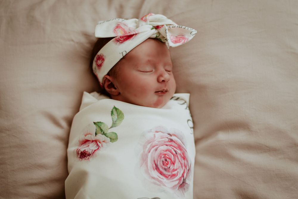 fresh 48 newborn photographer in fort collins colorado, lifestyle newborn photographer in fort collins, newborn photos