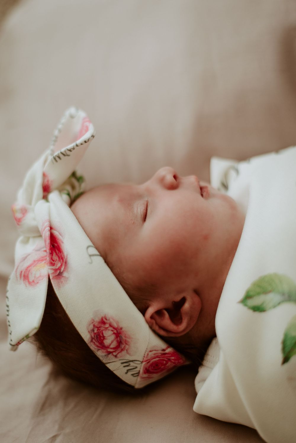 fresh 48 newborn photographer in fort collins colorado, lifestyle newborn photographer in fort collins, newborn photos