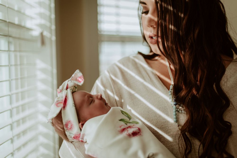 fresh 48 newborn photographer in fort collins colorado, lifestyle newborn photographer in fort collins, newborn photos