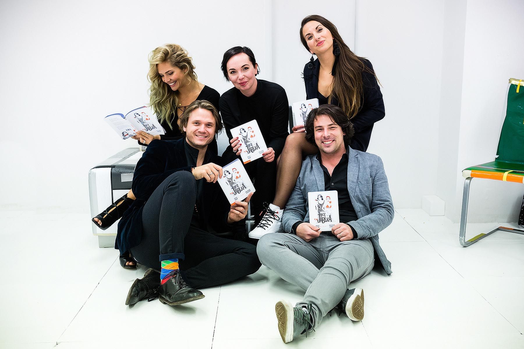 fotografie krest knihy bez jablka michelle losekoot