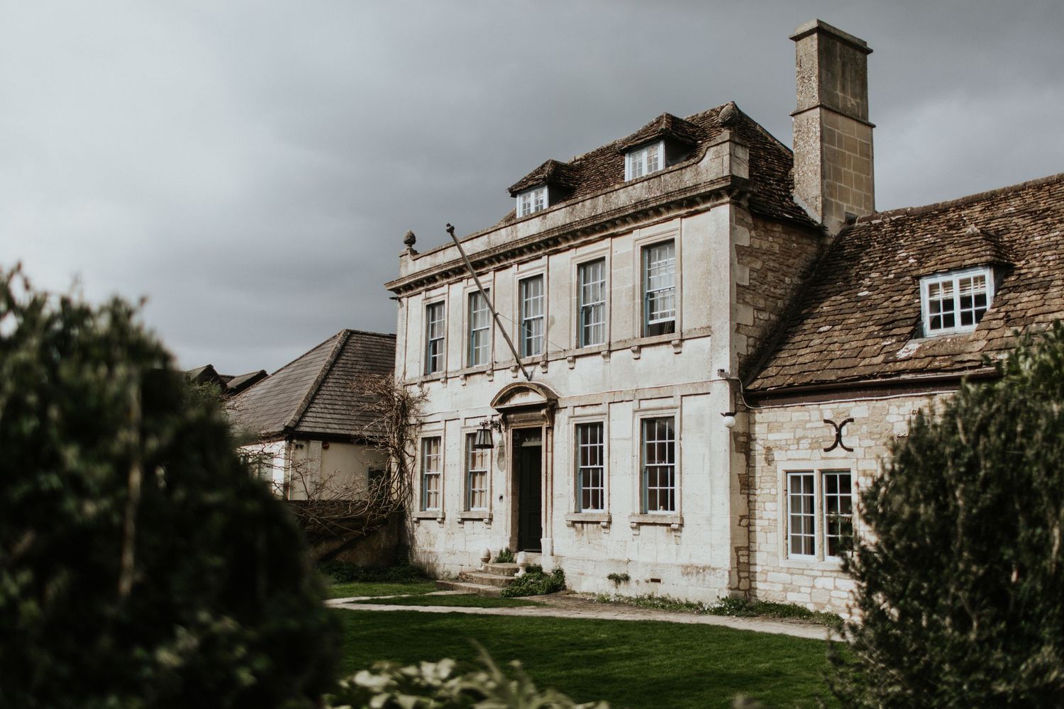 the moonraker hotel wedding