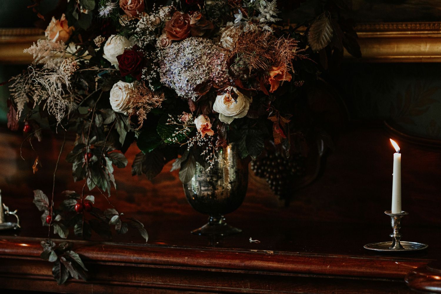 bohemian style wedding flowers