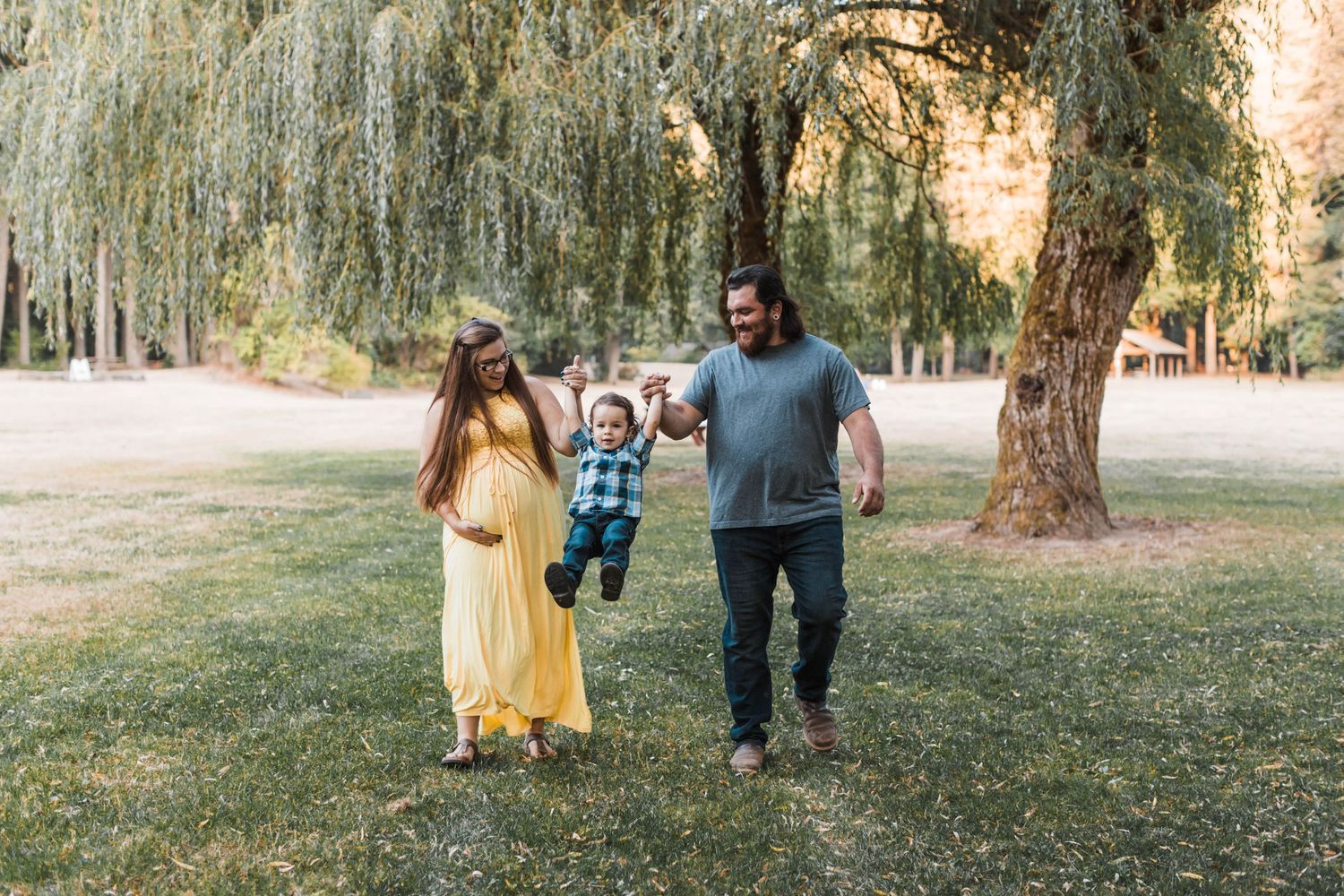 Maternity Photography at Lewisville Park