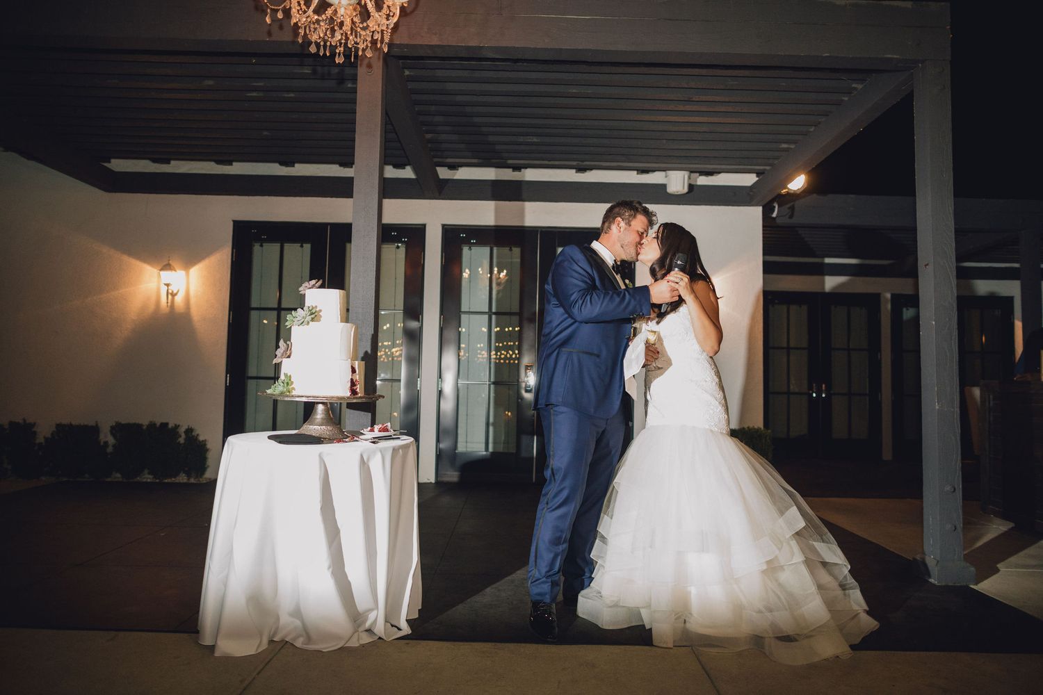 Wedding Reception Kiss | Avalon Hotel Palm Springs