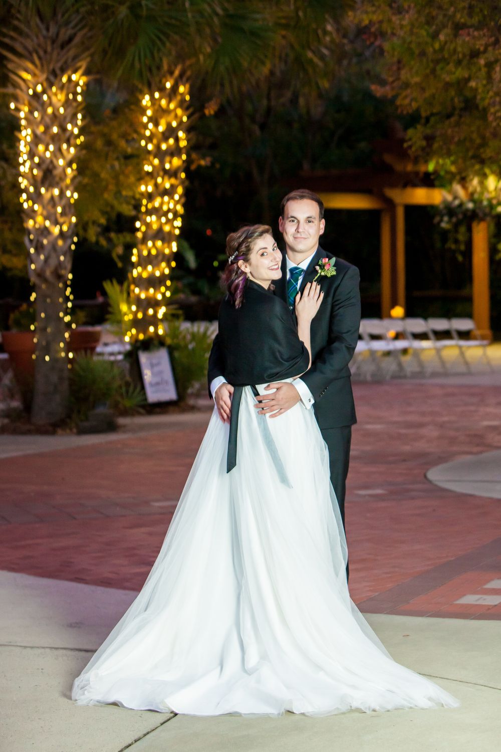 Bride and groom portrait at Riverbanks Zoo in Columbia, SC