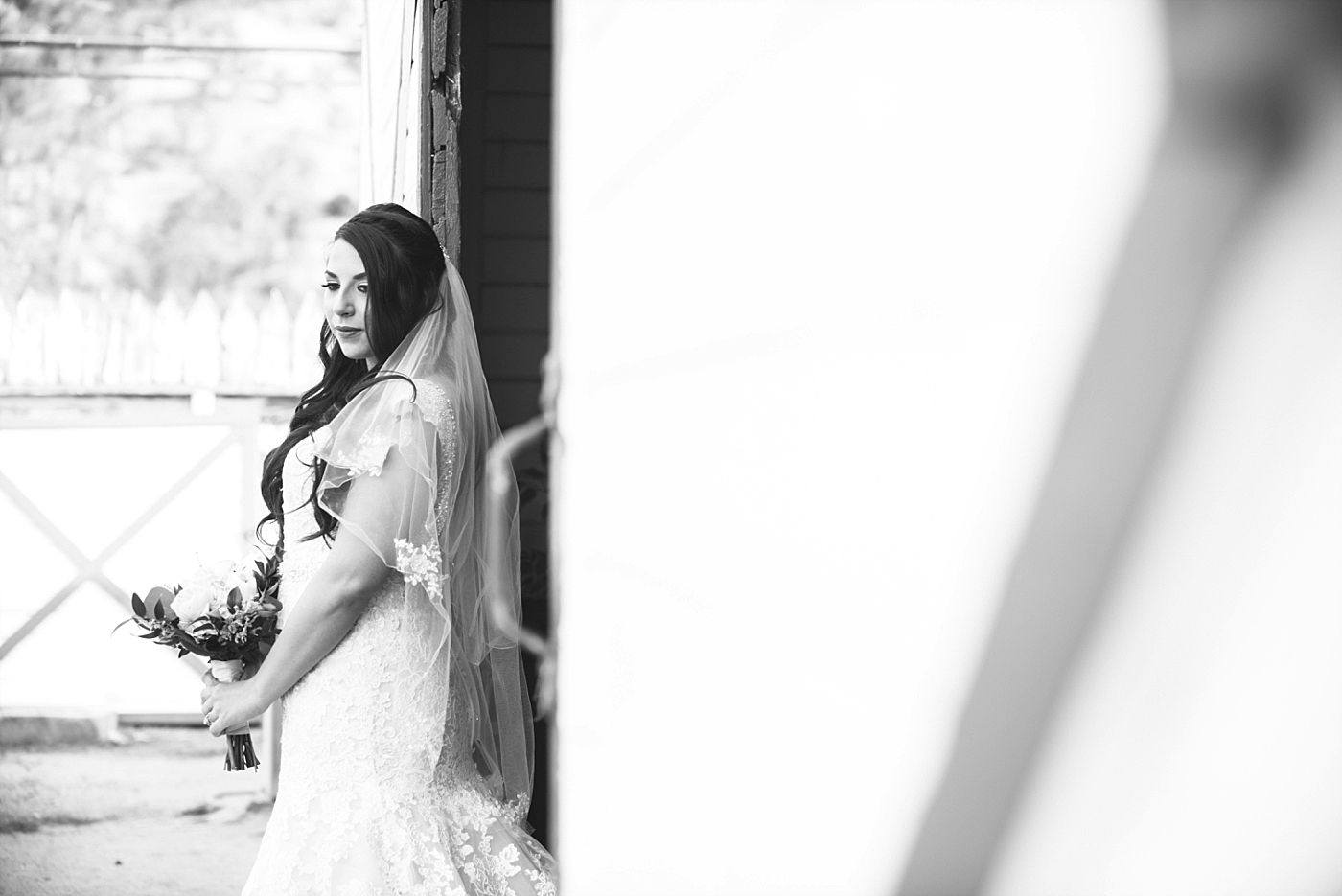 Springville Central Valley california barn wedding ceremony