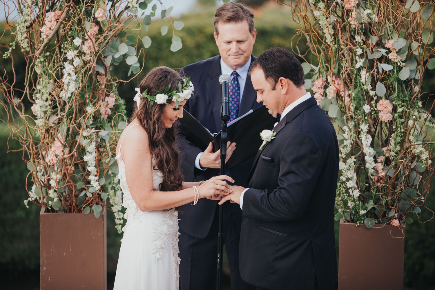 wedding ring exchange at la venta inn