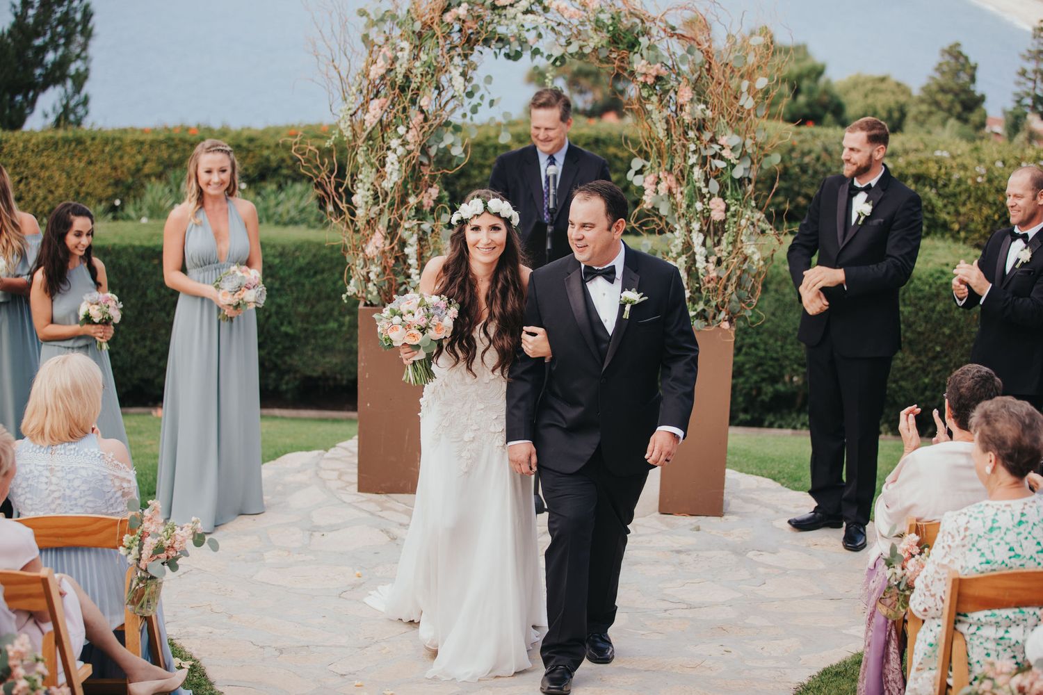 wedding ceremony exit at la venta inn