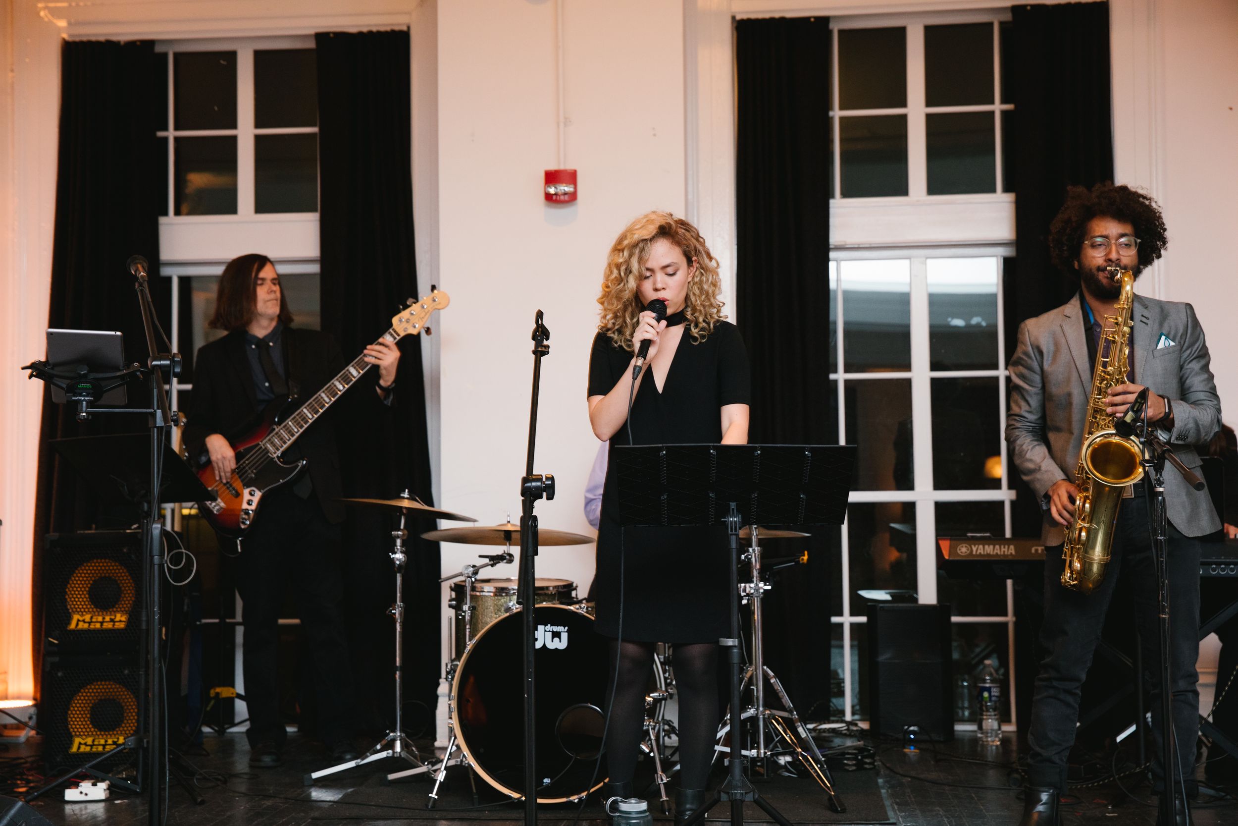 live band at wedding playing
