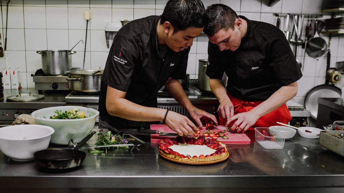 photo brigade de cuisine restaurant