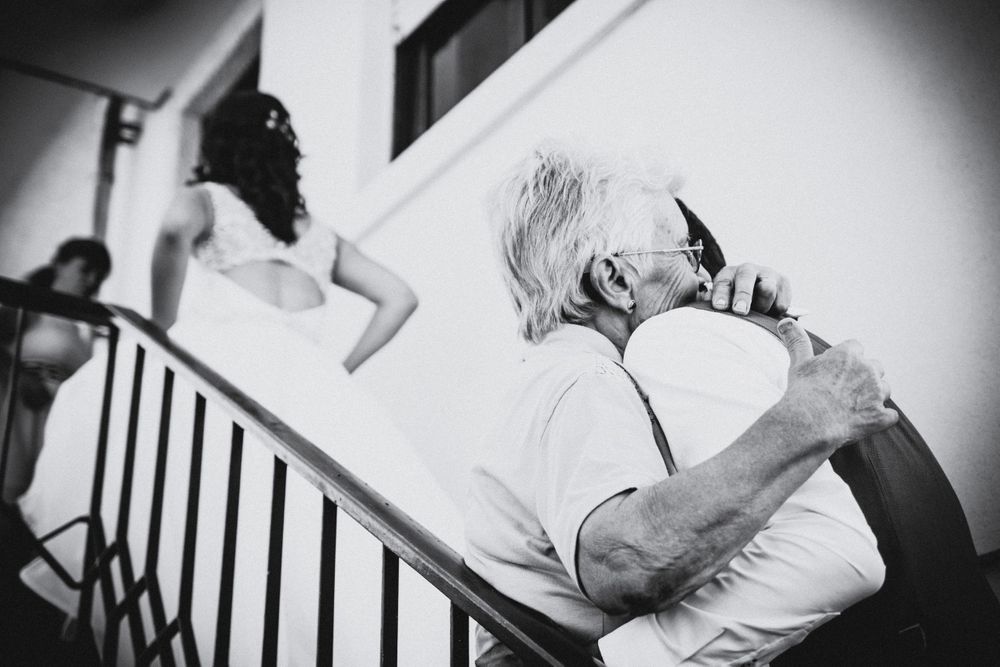 Bride and groom after being married gonna visit bride grandparent's that cannot attend the cerimony.