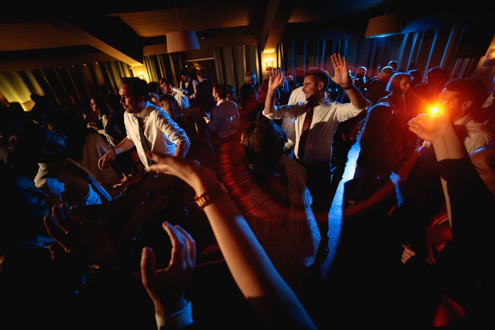 Wedding party. Festa de casamento, dança de casamento
