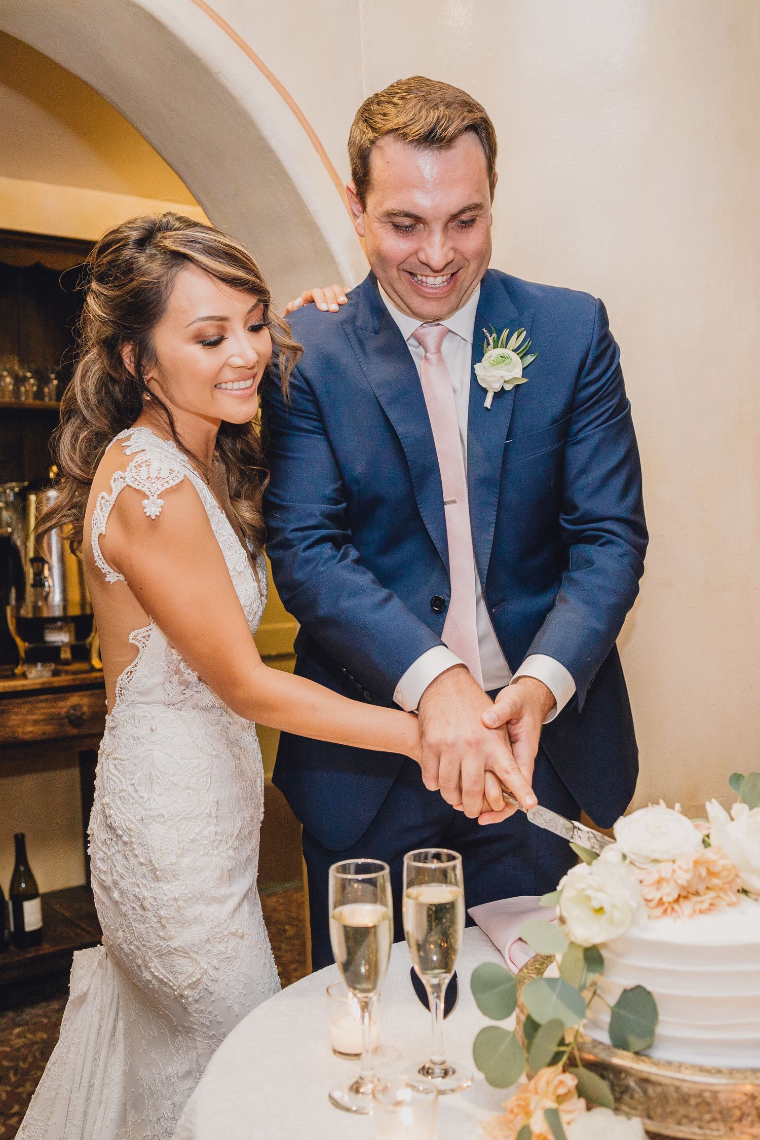 Cake Cutting | La Venta Inn