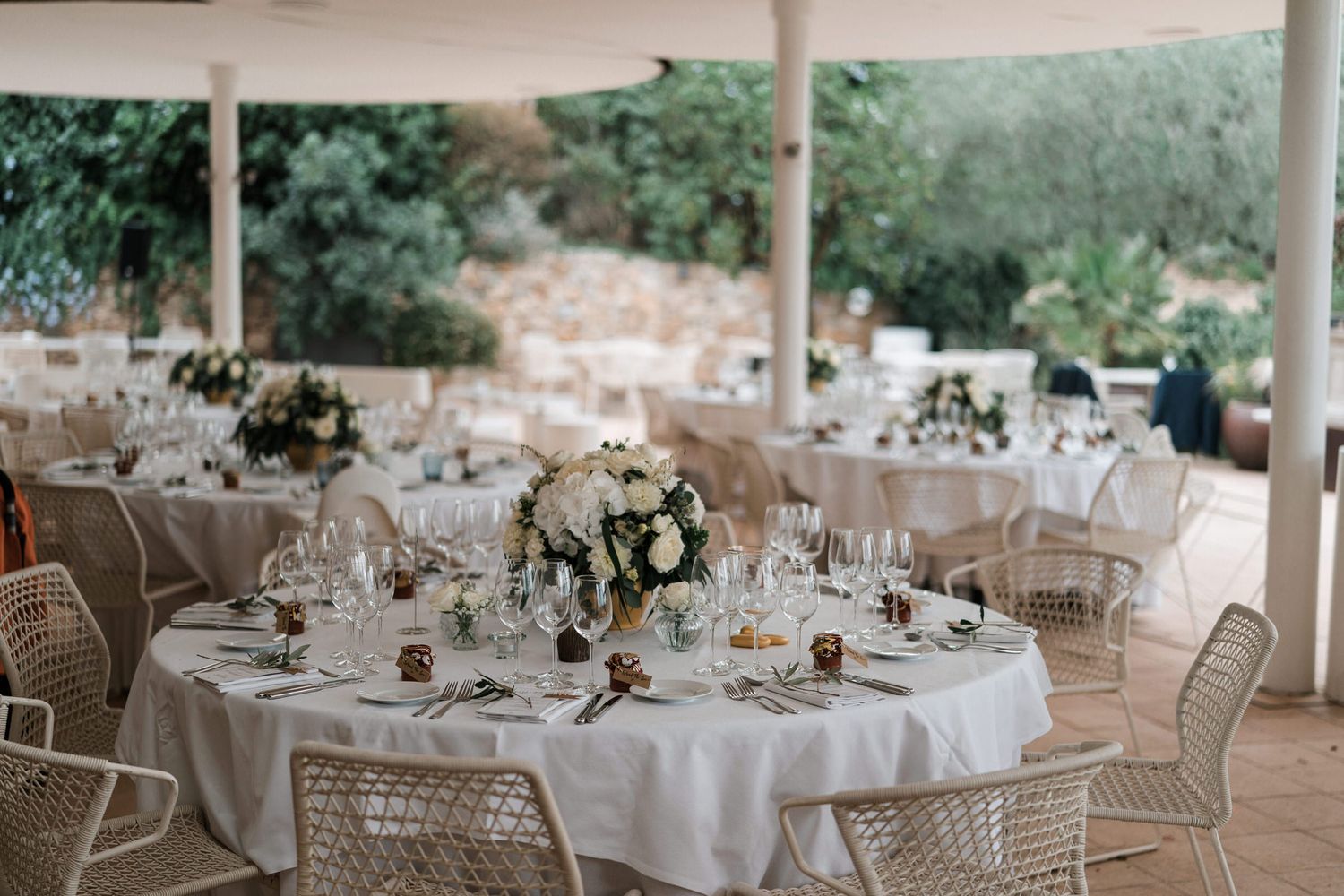 Hochzeitsfotograf Deko DIY Hochzeit herrundfrauk Castell Emporda Spanien Barcelona